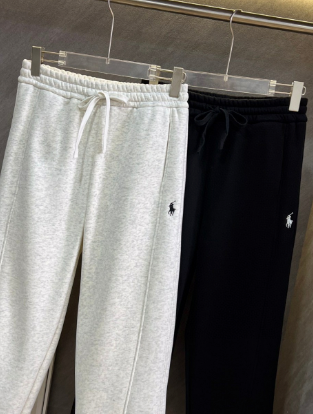 Ralph Lauren Tracksuit Bottoms – Effortless Style and Comfort